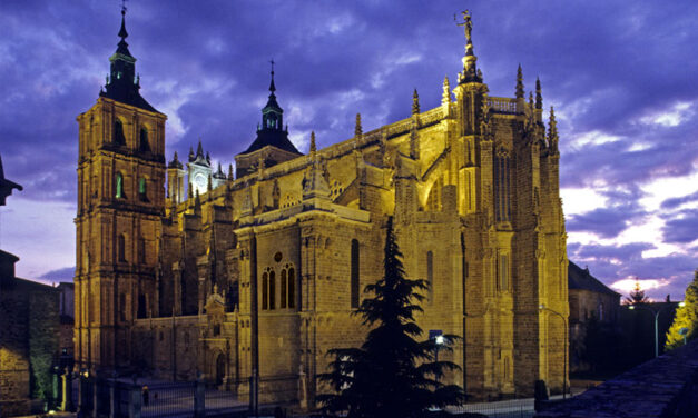 Cathedral of Saint Mary and Cathedral Museum