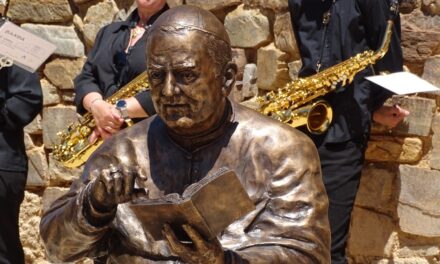 Nueva escultura del obispo Grau en el Palacio
